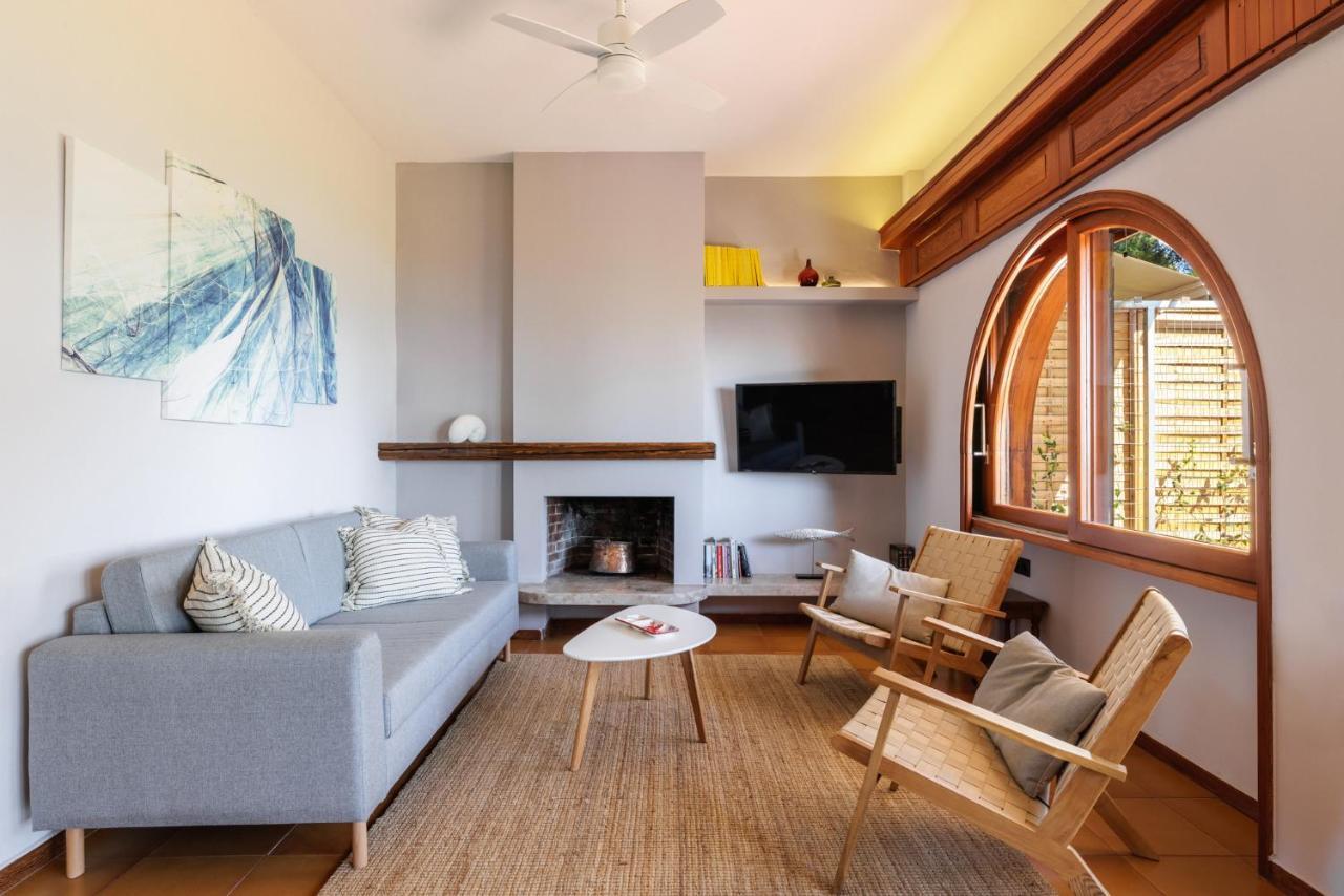 Luna Villa Private Beach Неа Ираклия Екстериор снимка