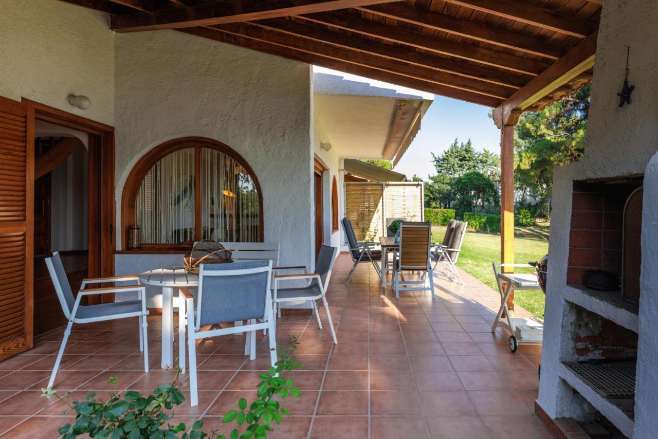 Luna Villa Private Beach Неа Ираклия Екстериор снимка