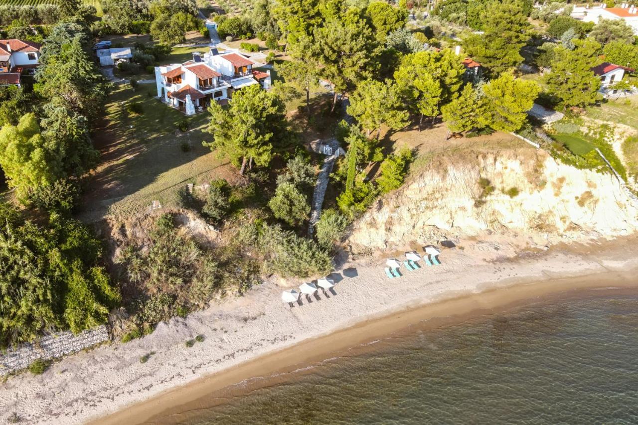 Luna Villa Private Beach Неа Ираклия Екстериор снимка