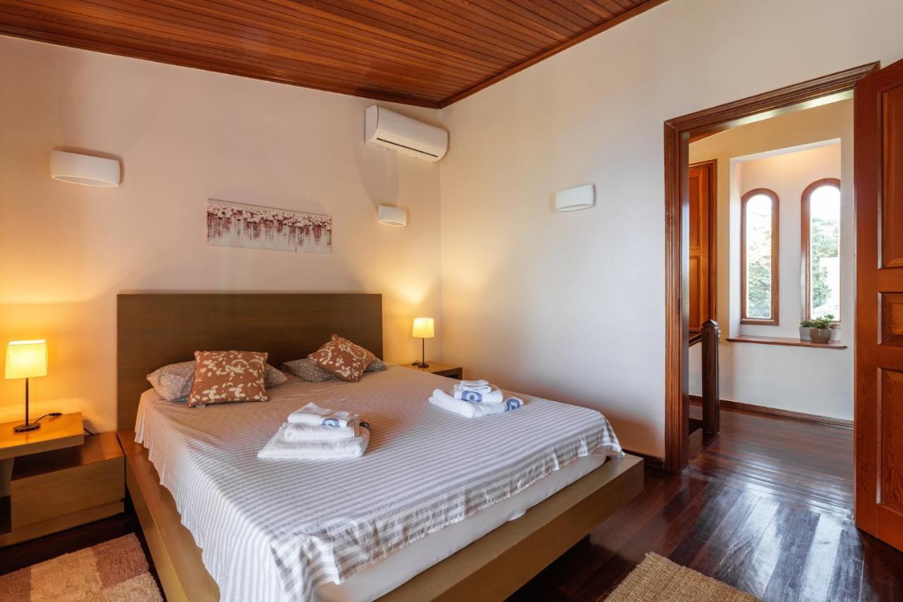 Luna Villa Private Beach Неа Ираклия Екстериор снимка