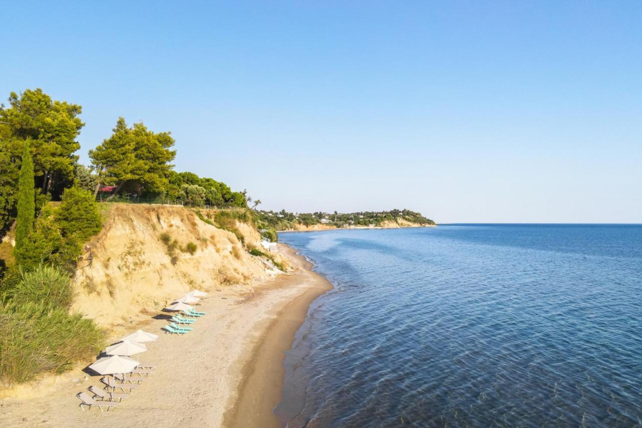 Luna Villa Private Beach Неа Ираклия Екстериор снимка